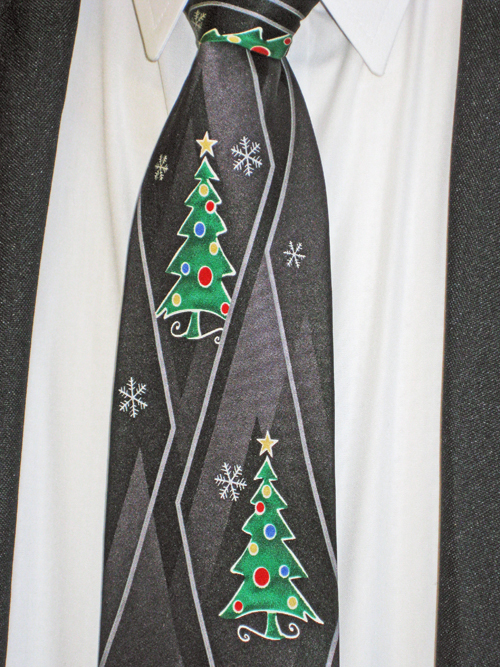 Christmas tree tie IMG_9320