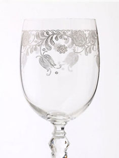 pretty wine glasses