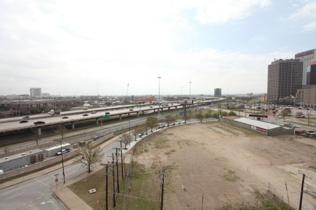Interstate 345, not the best route to the State Fair of Texas.  (photo by Scott Womack)