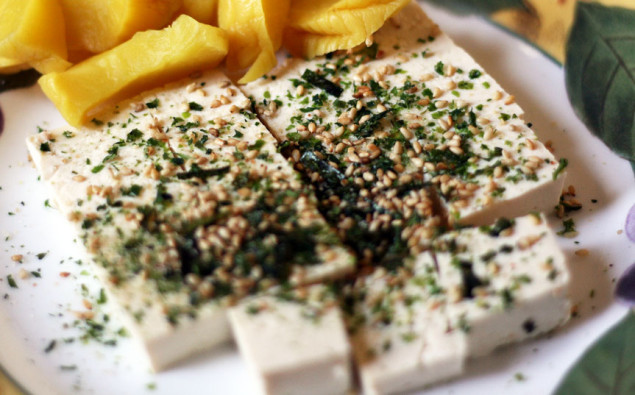 Tofu topped with furikake (via Flickr)