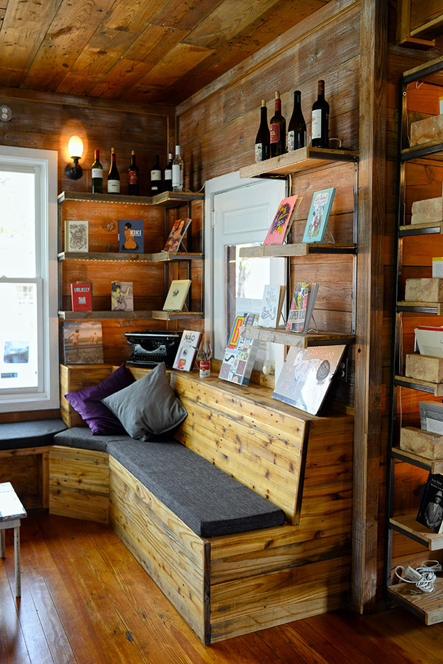 Nook, corner, reading space
