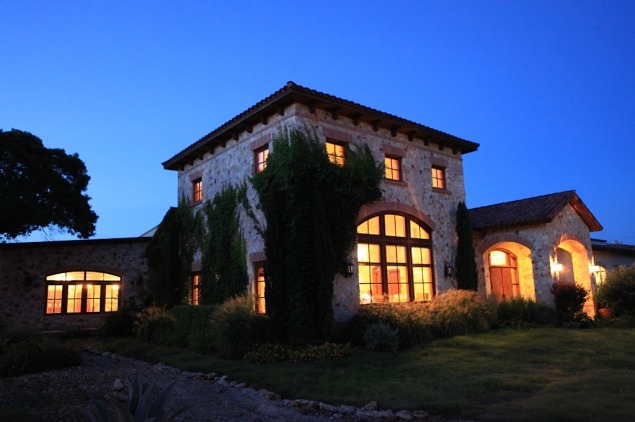 Duchman Family Cellars Winery, photo courtesy of Duchman Winery