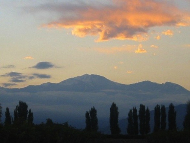 Sunset in Mendoza over the Andes Mountains, Photo by Hayley Hamilton Cogill