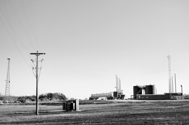 A disposal well near Azle.  (Photo: Elizabeth Lavin)