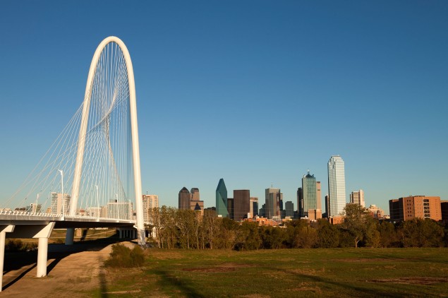 dallas-skyline-margaret-hunt-hill-bridge