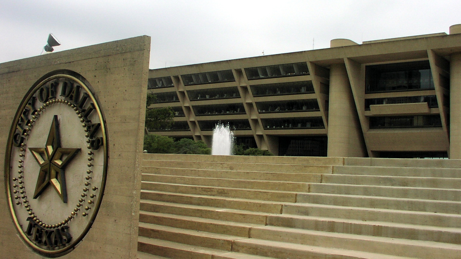 Why #39 s Dallas City Hall Sneaking Through a $450 Million Blank Check For