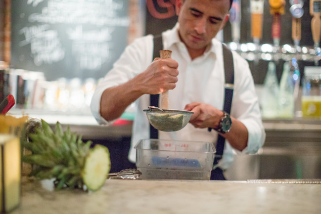 Alejandro Making Tepache (11)