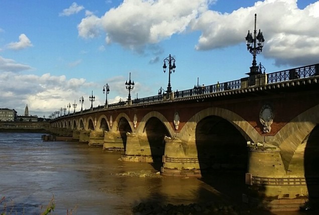 Pont de Pierre, or 