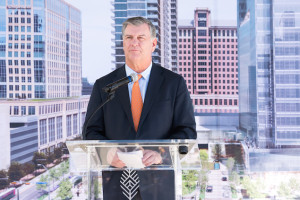Dallas Mayor Mike Rawlings takes the stage at Park District's groundbreaking event.