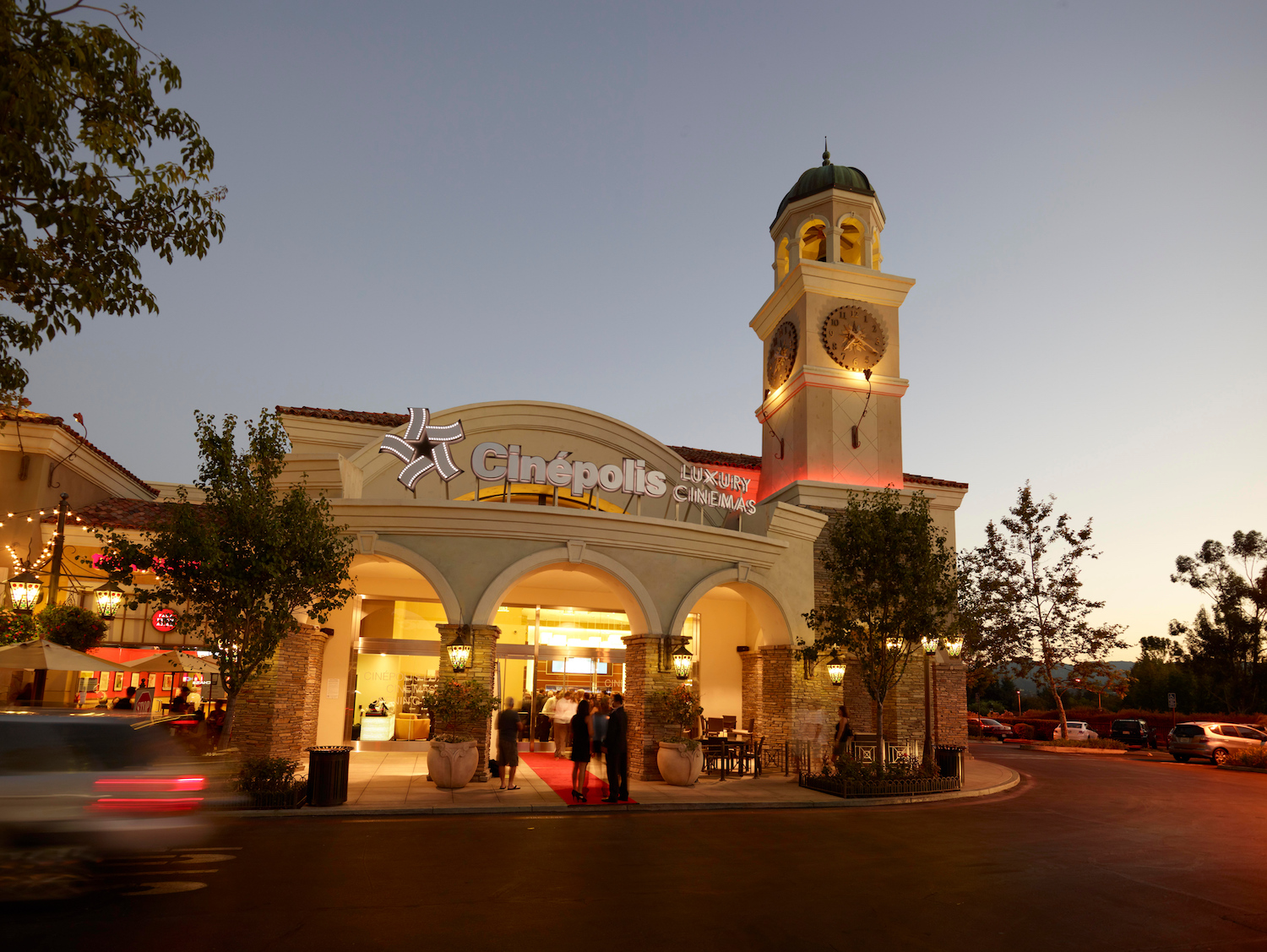 The Cinépolis Luxury Cinemas in Victory park will look similar to Westlake Village location in California. 