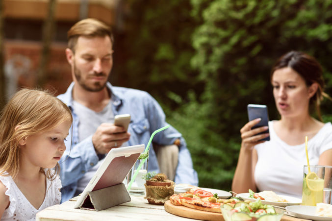 Family Takes an iPad to a Restaurant. Things Got Noisy. Who&#39;s In the Wrong?  - D Magazine