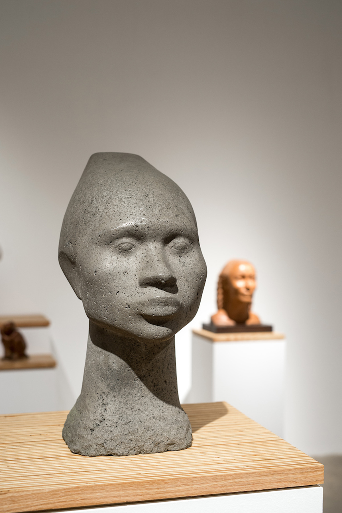 Mexican Modern Sculpture: A Study of the Artists — Alberto de la Vega