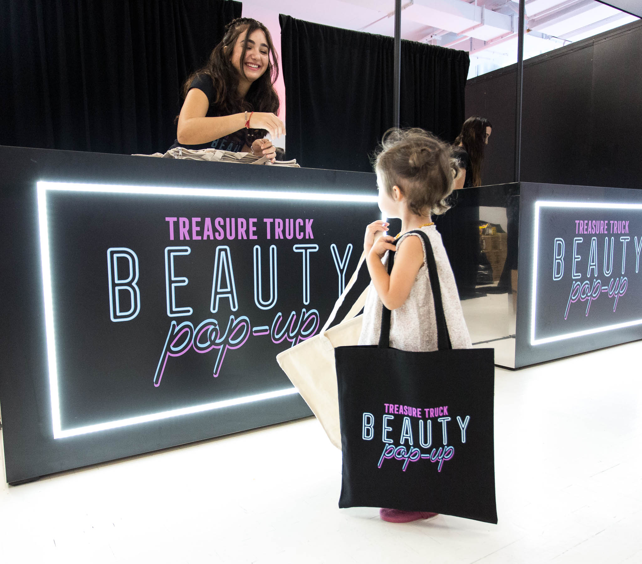 Amazon Treasure Truck Beauty Pop-Up