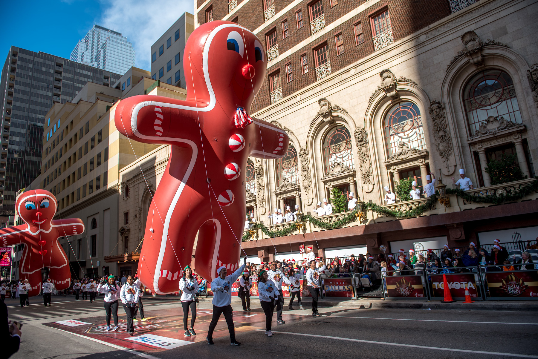 Scenes From Downtown Dallas' Annual Holiday Parade D Magazine