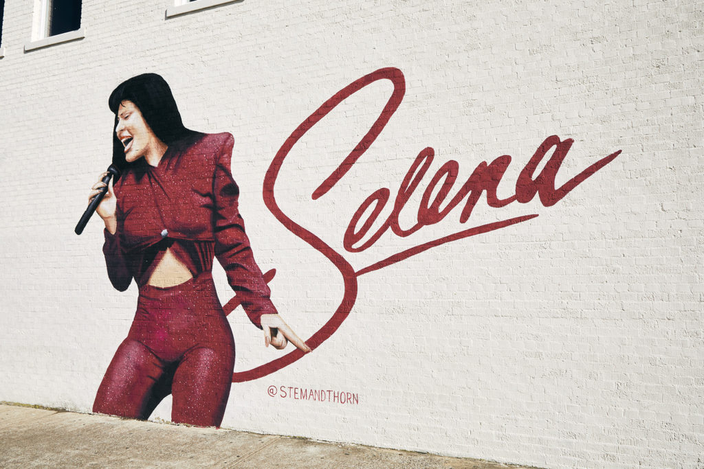 selena painting on jefferson boulevard