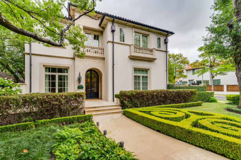 Hot Property Kameron Westcott's Glamorous Home in Highland Park D