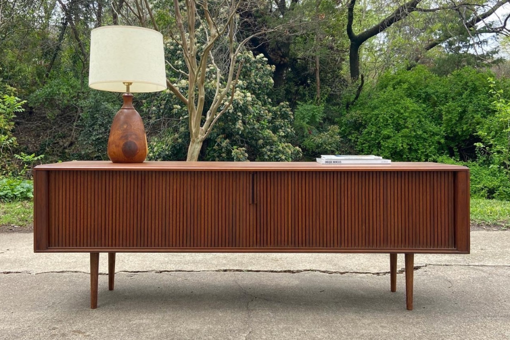 7 Dallas Vintage Dealers You Can On Instagram D 7 Dallas Vintage Dealers You Can, Used Mid Century Modern Furniture Dallas