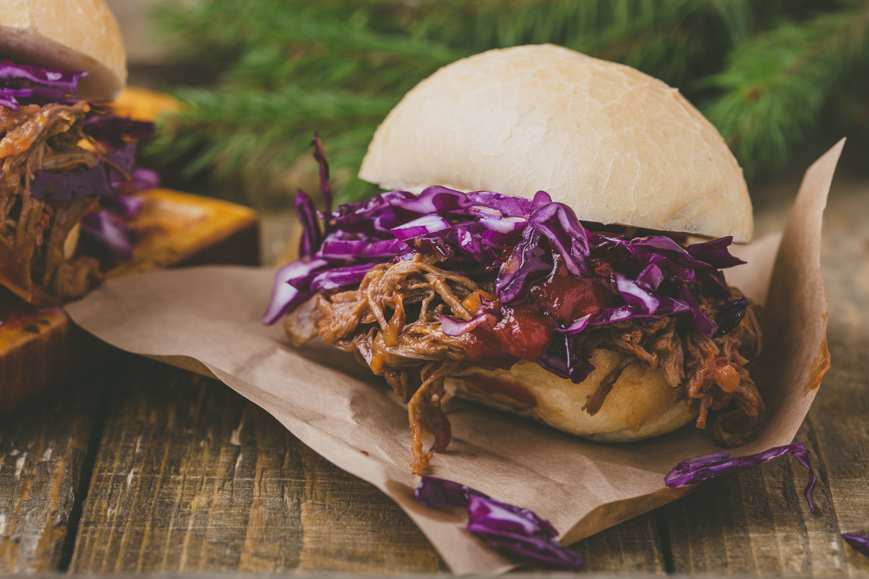pull meat sandwich with red cabbage slaw