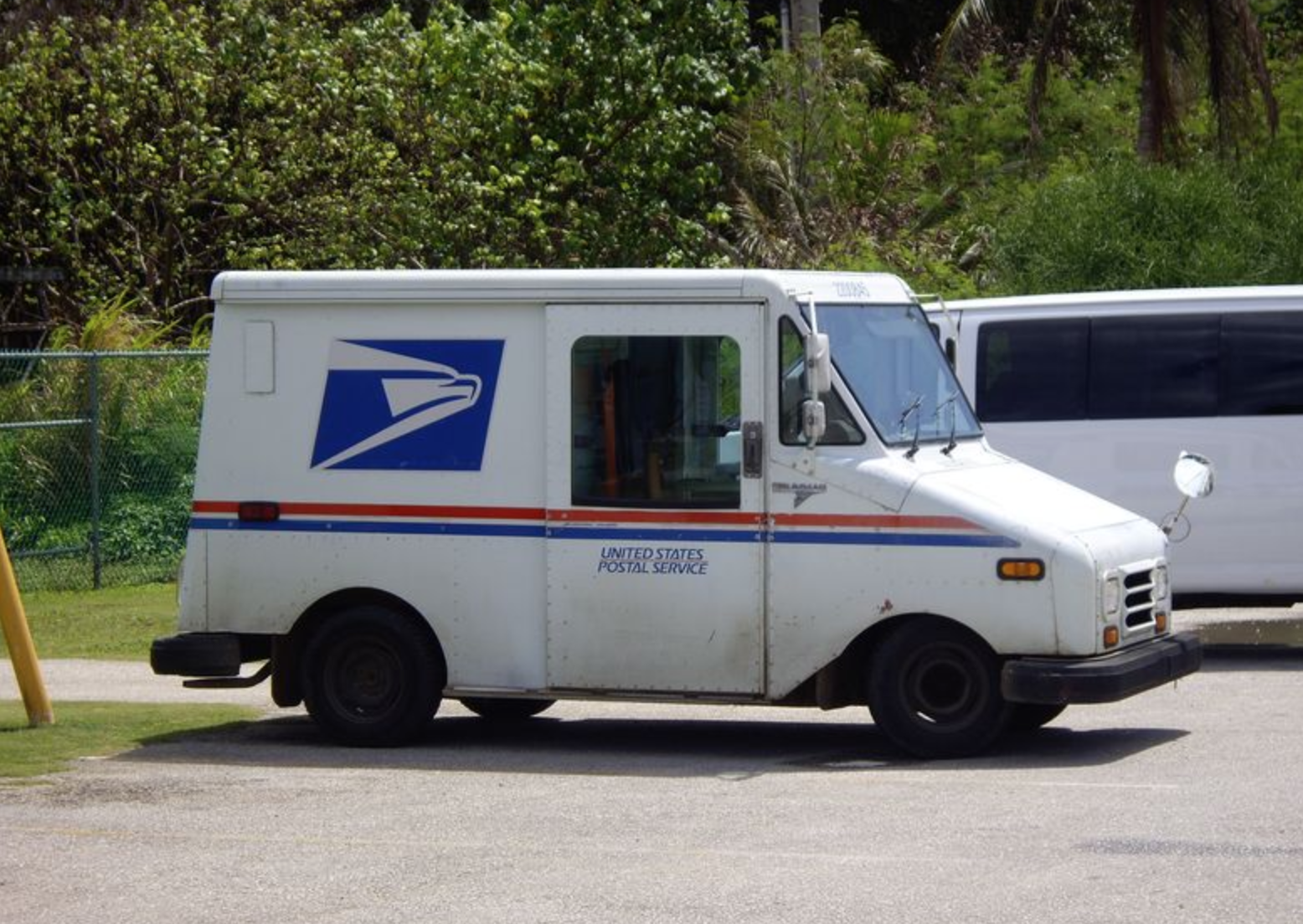 usps-postal-delivery-driver