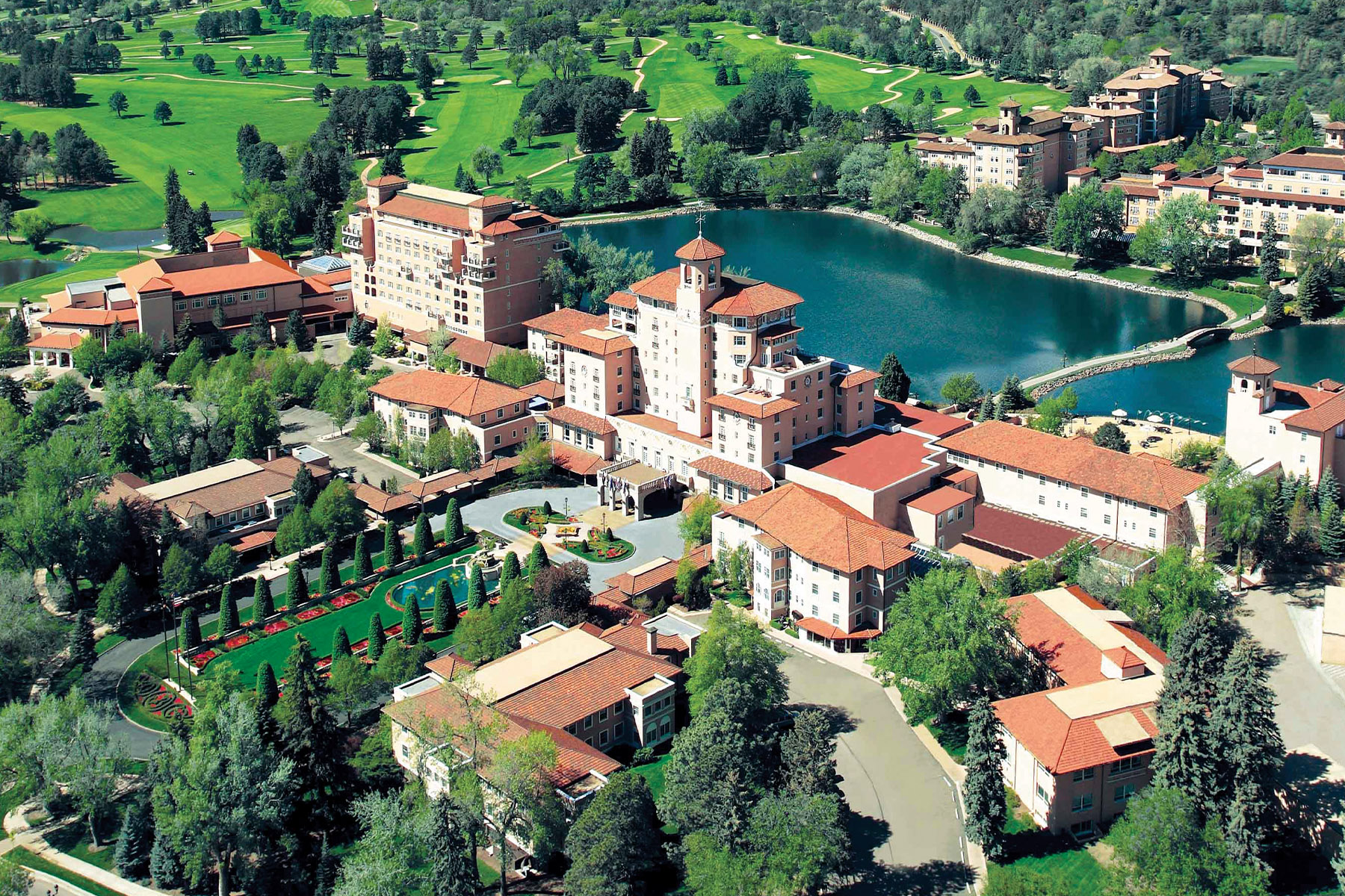 A Golf Trip To The Broadmoor With Diane Butler D Magazine