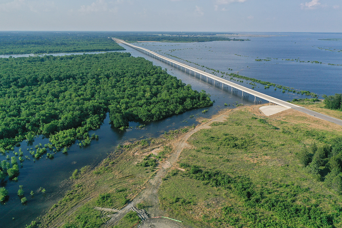 Bois d'Arc Lake: Elevating Texas Bass Fishing to a Whole New Level