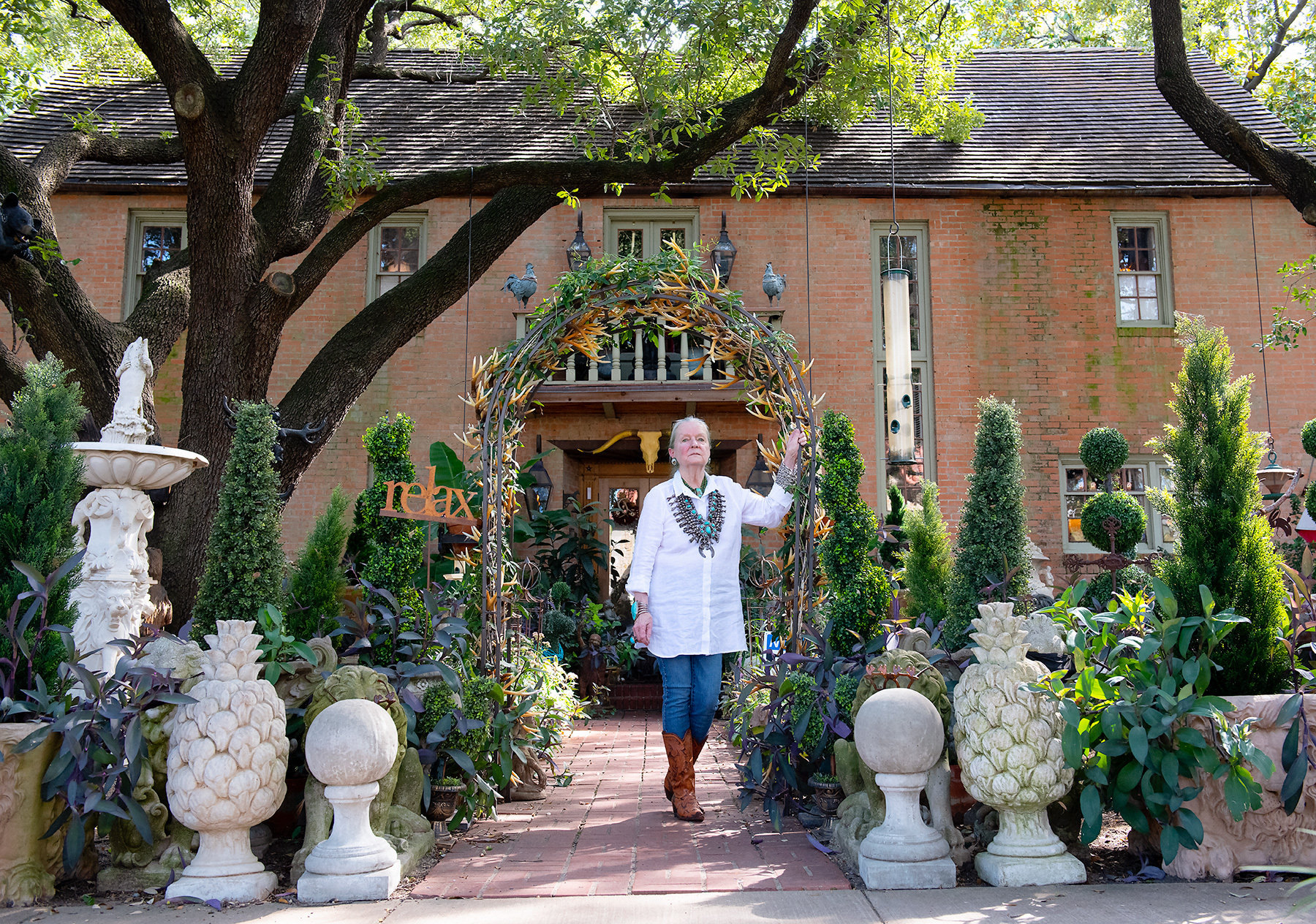 Highland Park Entry Garden & Fountain