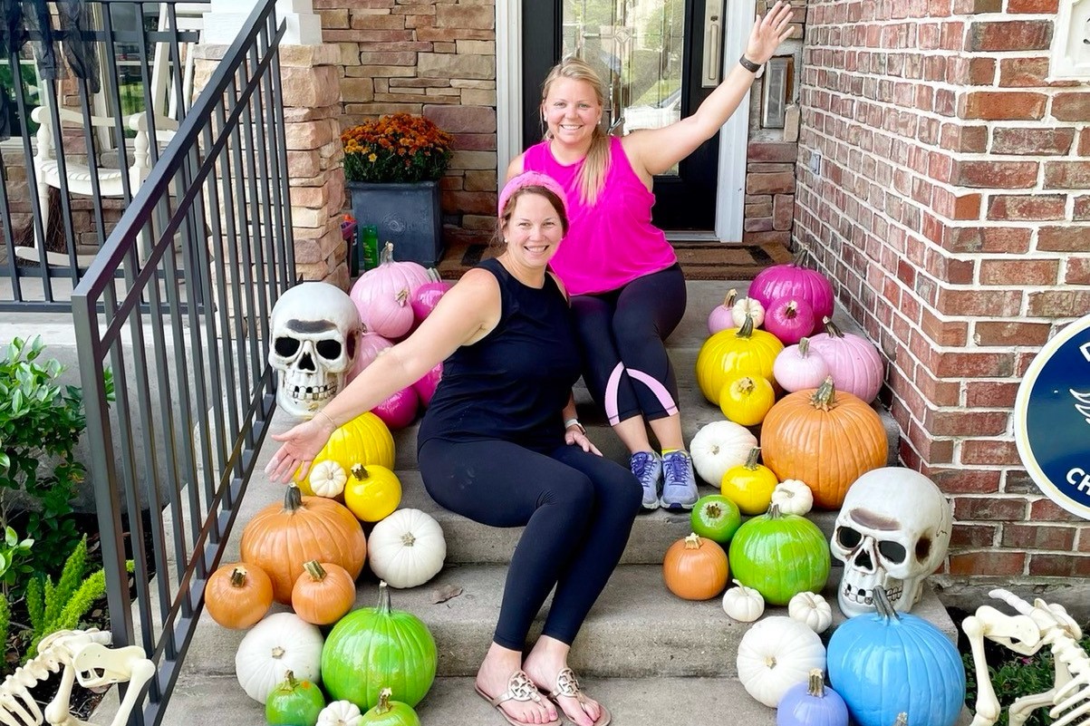 Porch pumpkins, elaborate designs mark the return of record