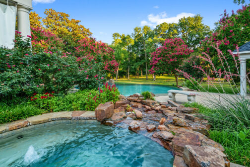6718 Spring Valley Rd., Pool