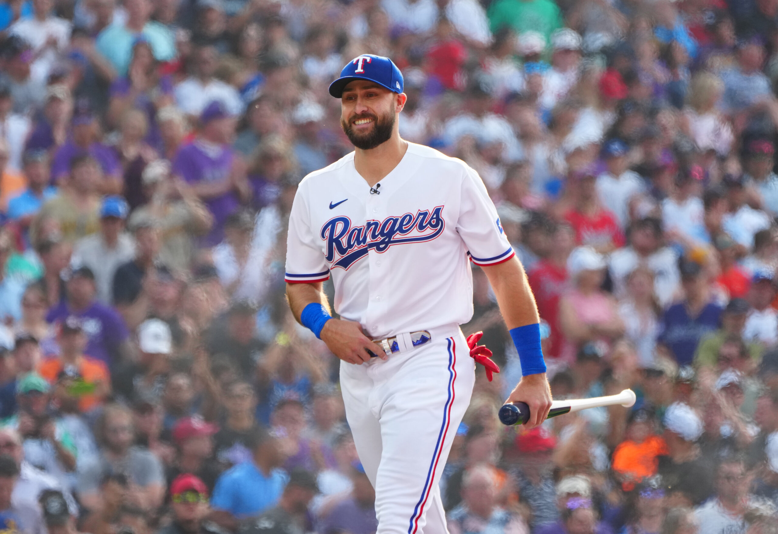 Source: Joey Gallo Texas Rangers Trade & Extension MLB News - 'Big  Decision' Coming - Sports Illustrated Texas Rangers News, Analysis and More