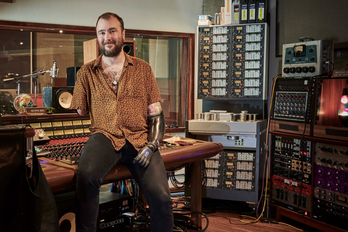 After an Accident Took His Arms, Jeff Saenz Wills His Way Back to