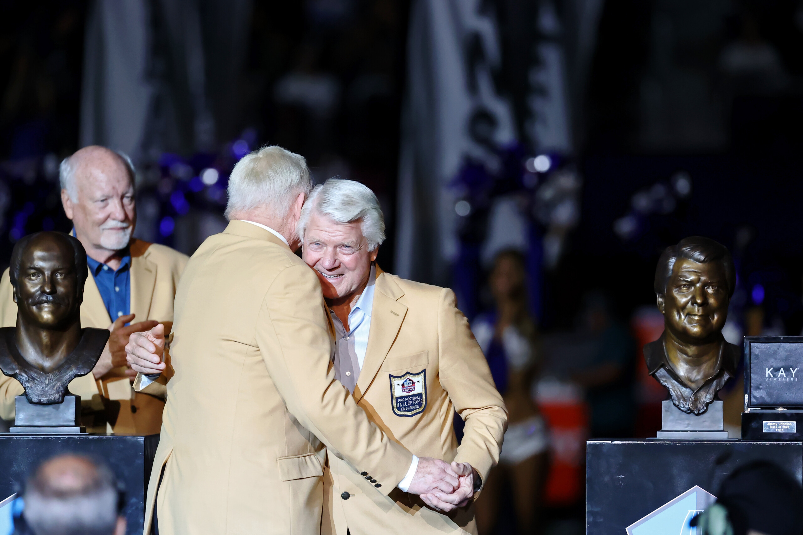 Dallas Cowboys: Jimmy Johnson finally will be inducted into Ring