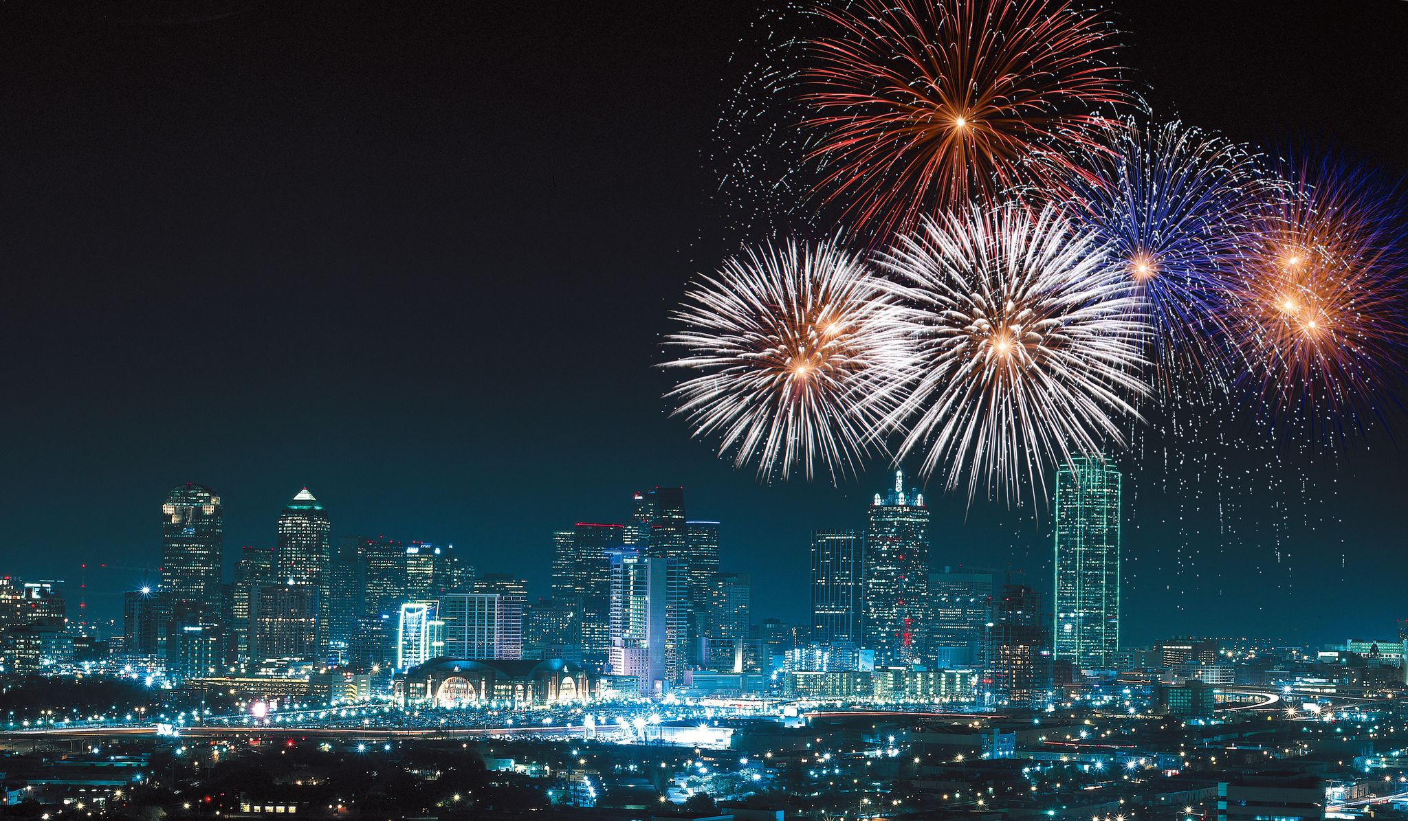 Dine and Toast to 2023 at These Dallas New Year's Eve Celebrations - D ...