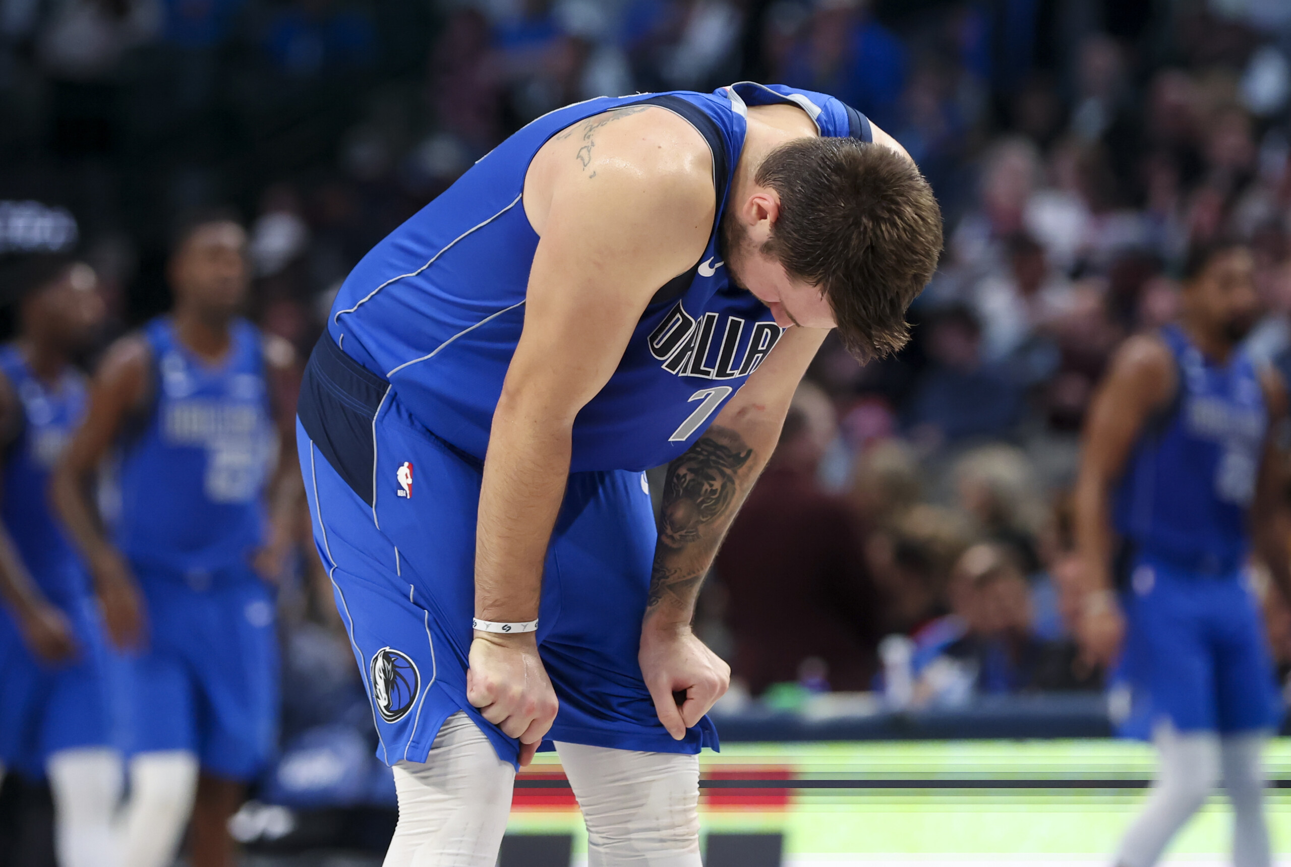 Dallas fans chant for Odell Beckham Jr at Mavericks NBA game hours after he  met with Cowboys