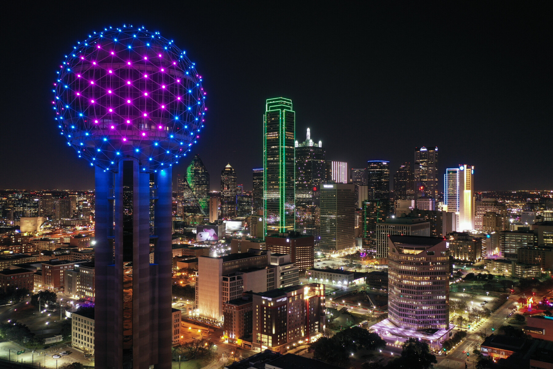 When Reunion Tower's Last Restaurant Revolved, It Caused a Gruesome Accident - D Magazine