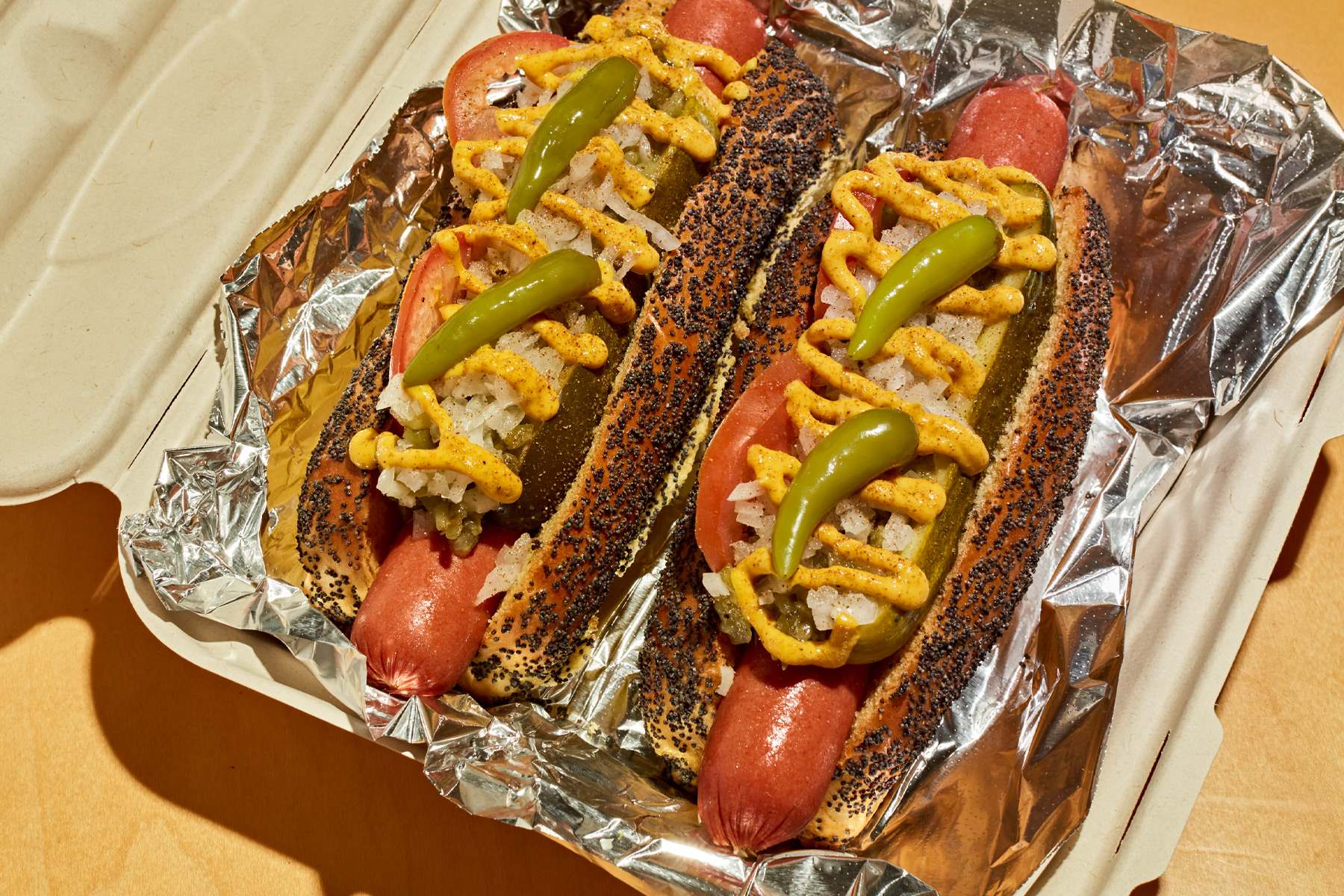 3 Classic Hot Dog Toppings - Lost in Food - oggsync.com