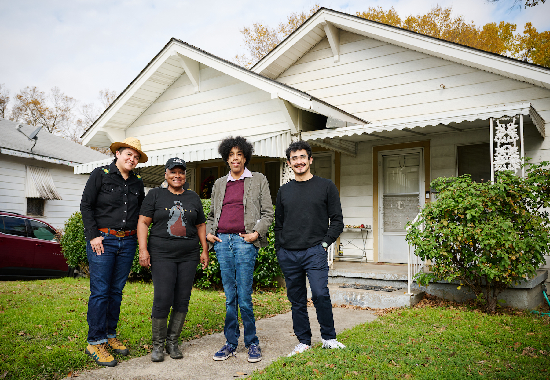 When the new house almost had a roof - River Avenue Blues