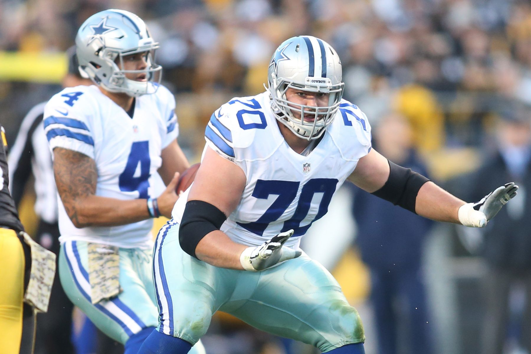 Dallas Cowboys: Zack Martin not happy with contract, ESPN says