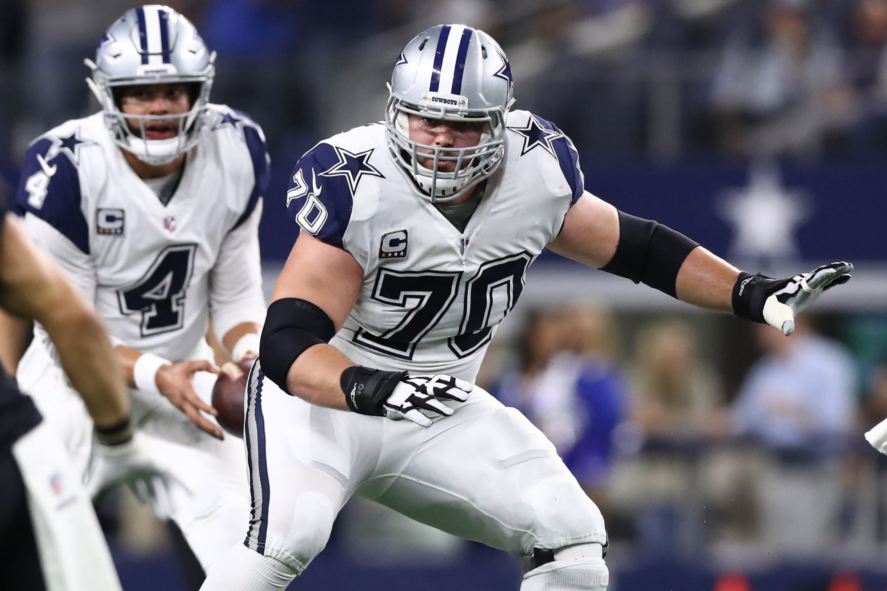 Dallas Cowboys makes Zack Martin best-paid NFL guard - ESPN