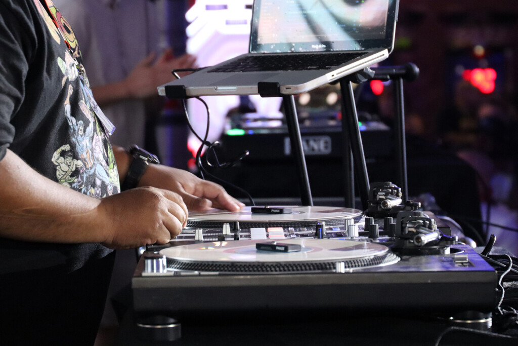 Crossfadr  DJ, Music Production & Music Industry News