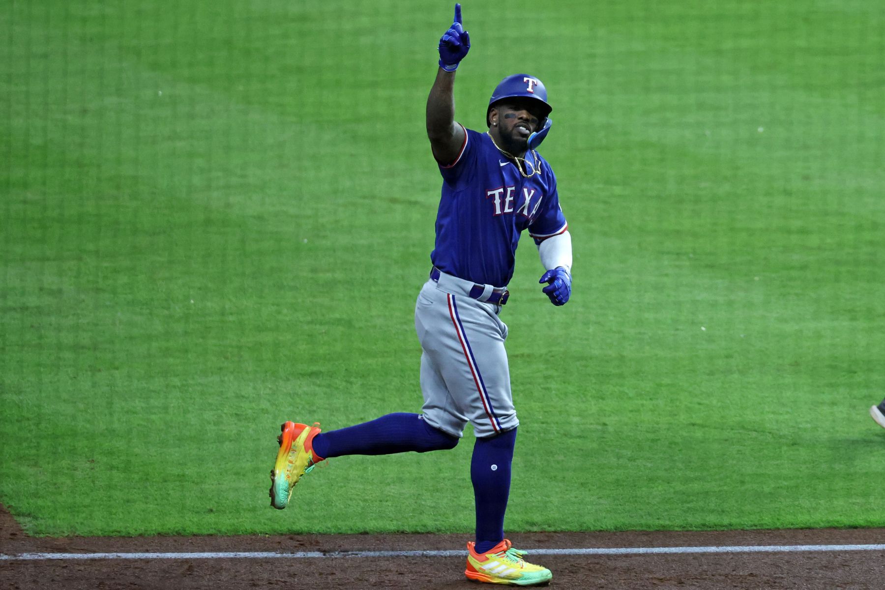 Rangers-Astros Game 6: Texas sends series to Game 7 to 9-2 win