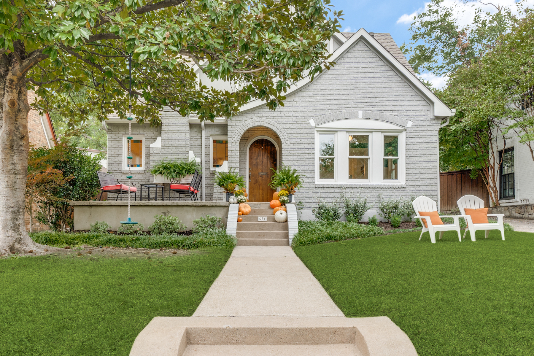 Hot Property: A Thoughtful Tudor Remodel in Hollywood Heights-Santa Monica - Vimarsana News