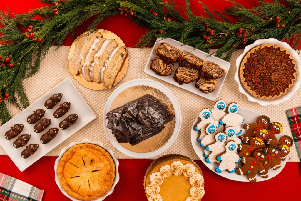 Simple Christmas hot chocolate tray - Once a Duckling