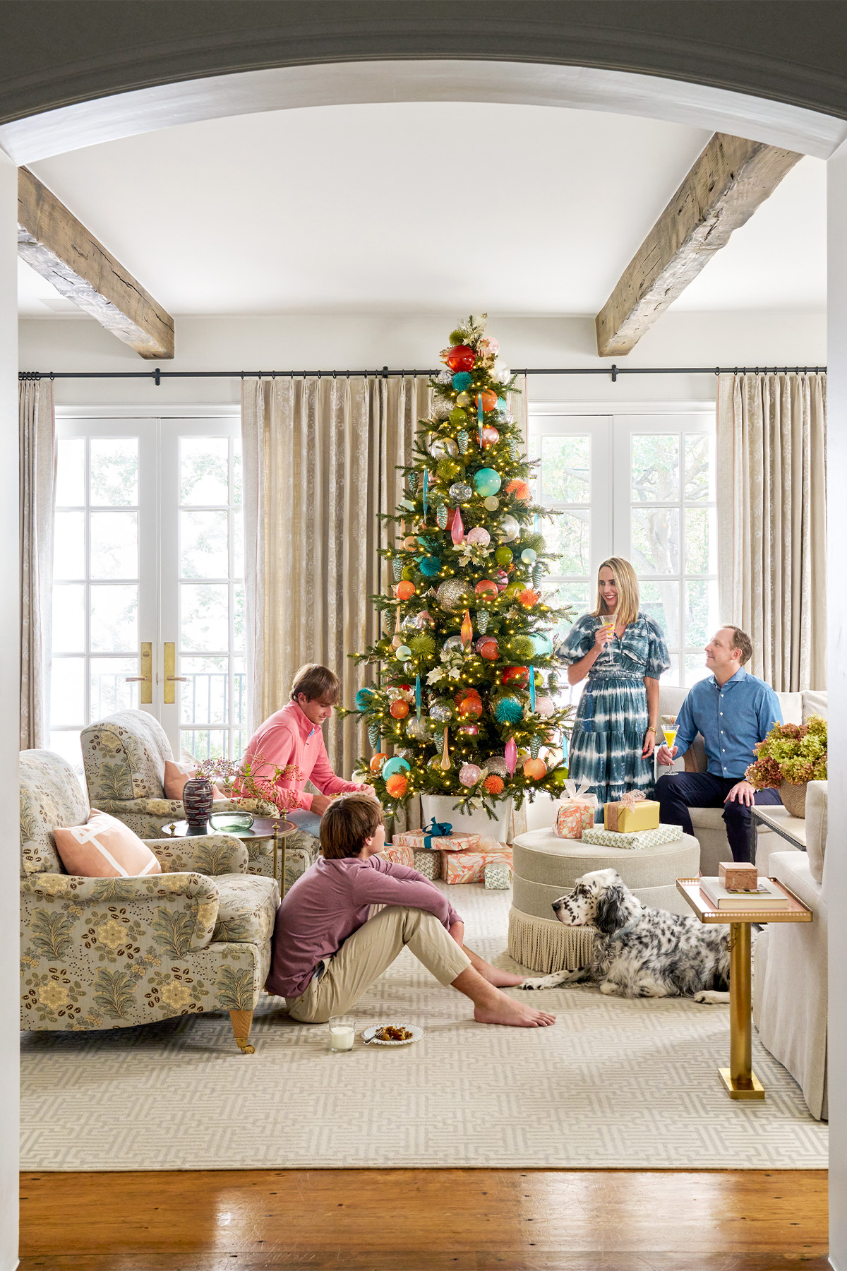 Lindley Arthur Home, Christmas Tree Living Room