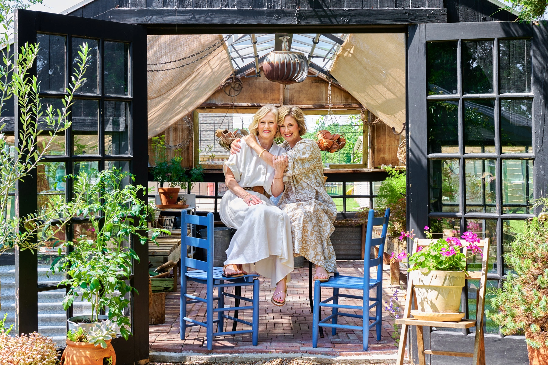 Strong Roots—One Mother-Daughter Pair Shows Off Their Homes and Gardens - Vimarsana News