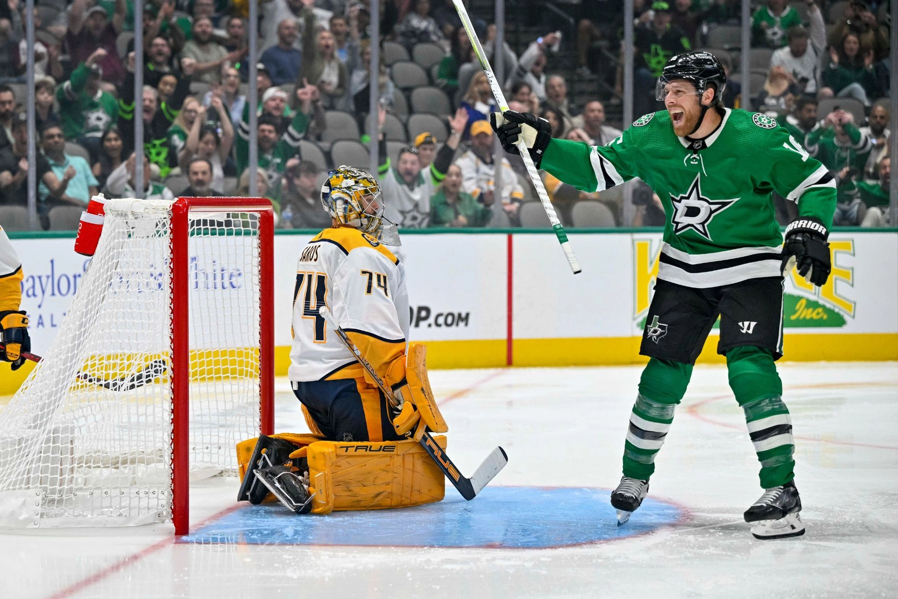Joe Pavelski Was the Right Person at the Right Time For the Stars - D