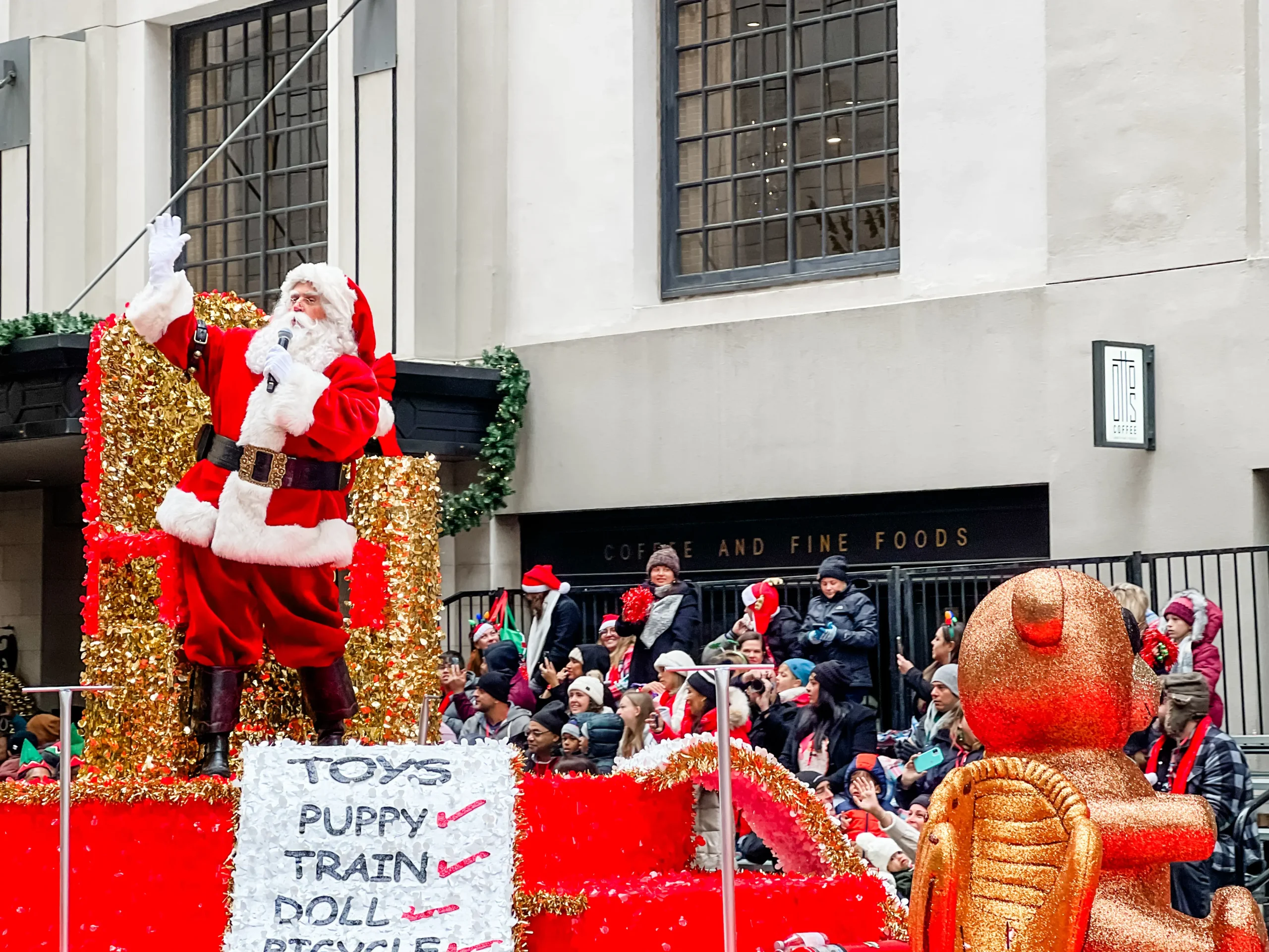 Scenes From the 2024 Dallas Holiday Parade D Magazine