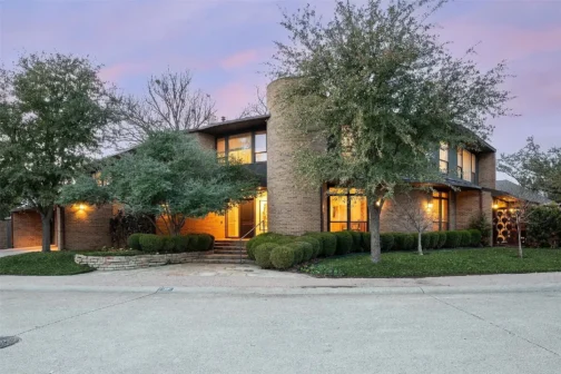 Hot Property: A Museum-Like Modern Home for an Avid Art Collector