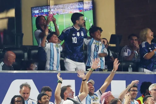 Soccer Football - FIFA World Cup 2026 - Group J - Jordan v Argentina - Dallas Stadium, Arlington, Texas, U.S. - June 27, 2026 Antonela Roccuzzo, wife of Argentina's Lionel Messi and family in the stands during the match REUTERS/Kai Pfaffenbach