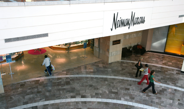 Neiman Marcus CEO Burton Tansky at the downtown Dallas store. (Photo by San  Granado/Dallas Morning News/MCT/Sipa USA Stock Photo - Alamy